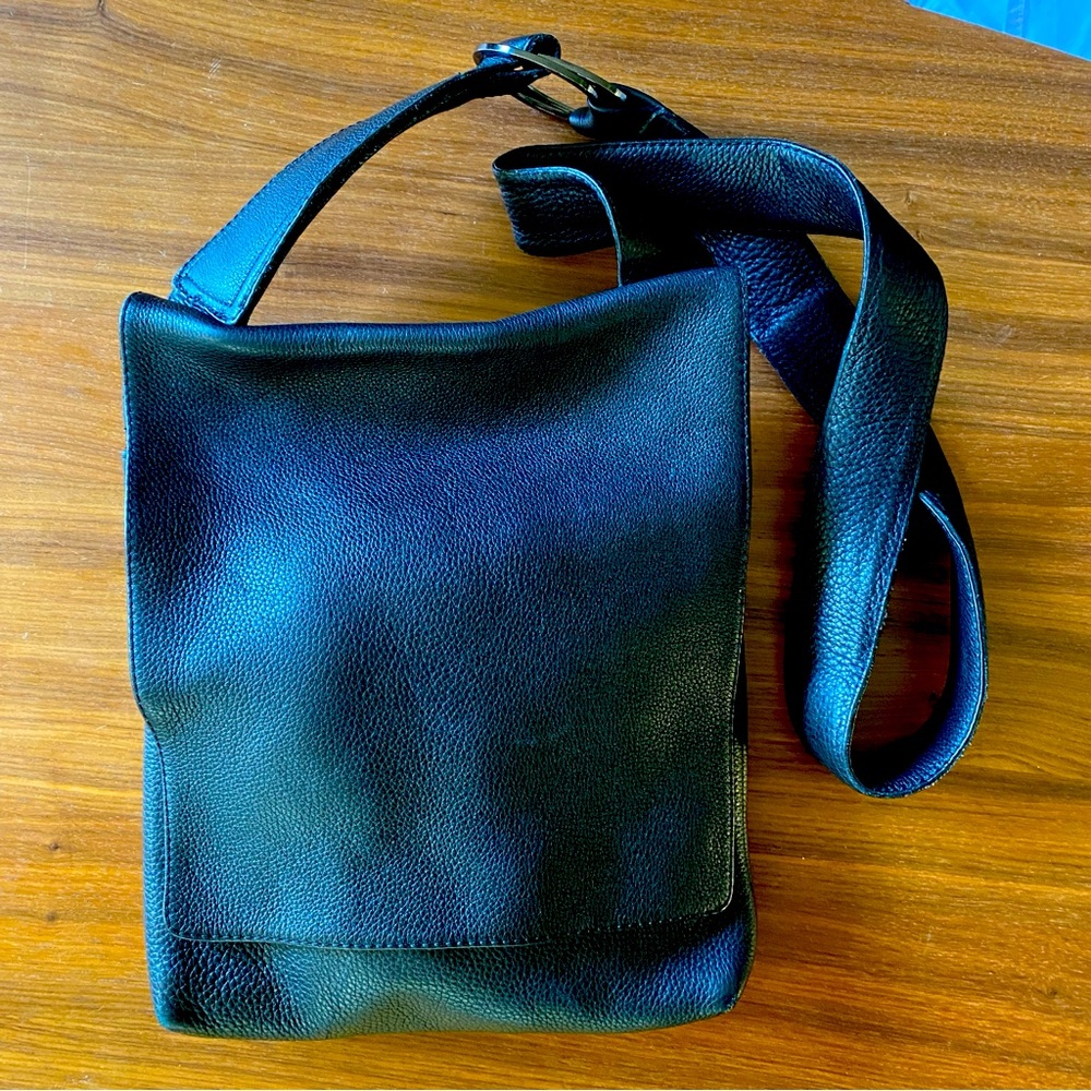 Black Leather Vintage Cross Body Purse Bag